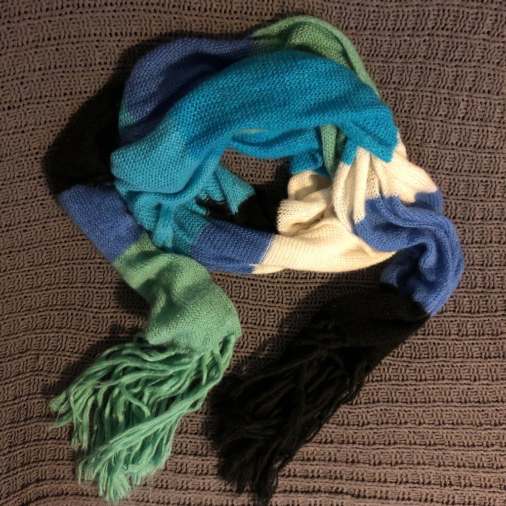 Oversized Knit Scarf